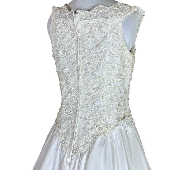 Mori Lee Ivory Wedding Dress with 5' train - Womens Size 8 - Bridal Gown - Picture 7 of 12